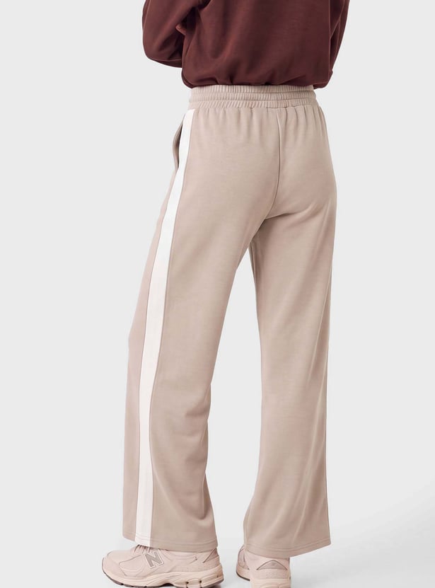 Women Solid Sports Track Pants