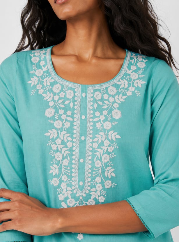 Women Embroidered Kurta Set