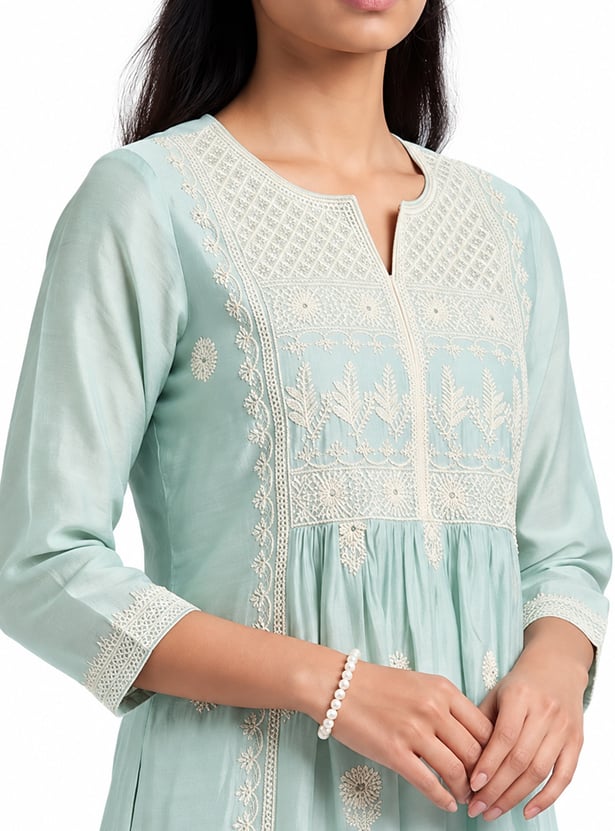 Women Embroidered Straight Kurta Set