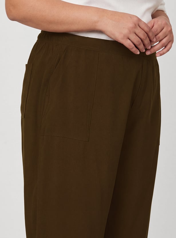 Women Solid Trousers