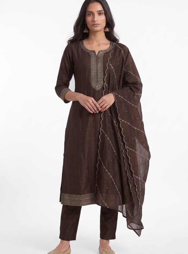 Women Embroidered Flared Kurta Set