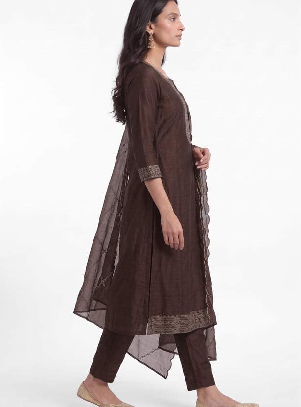 Women Embroidered Flared Kurta Set