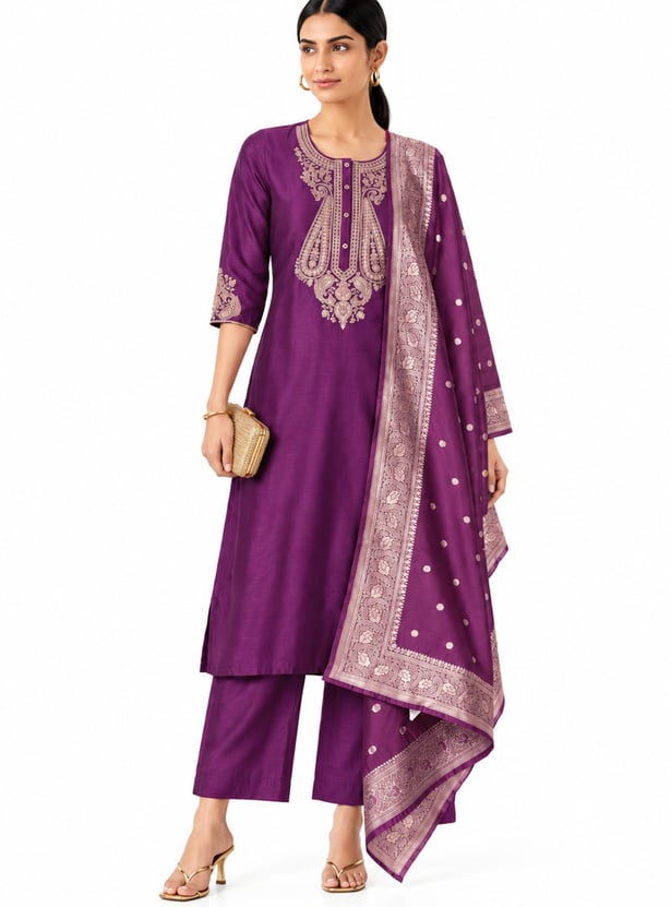Women Embroidered Straight Kurta Set