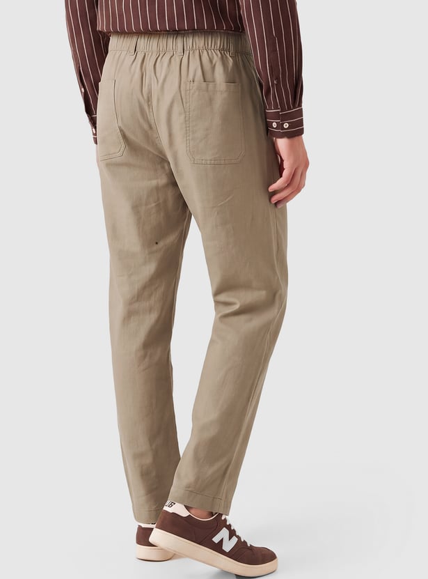 Men Solid Regular Fit Trousers