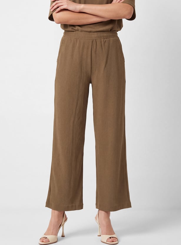 Women Textured Pull-on Pants