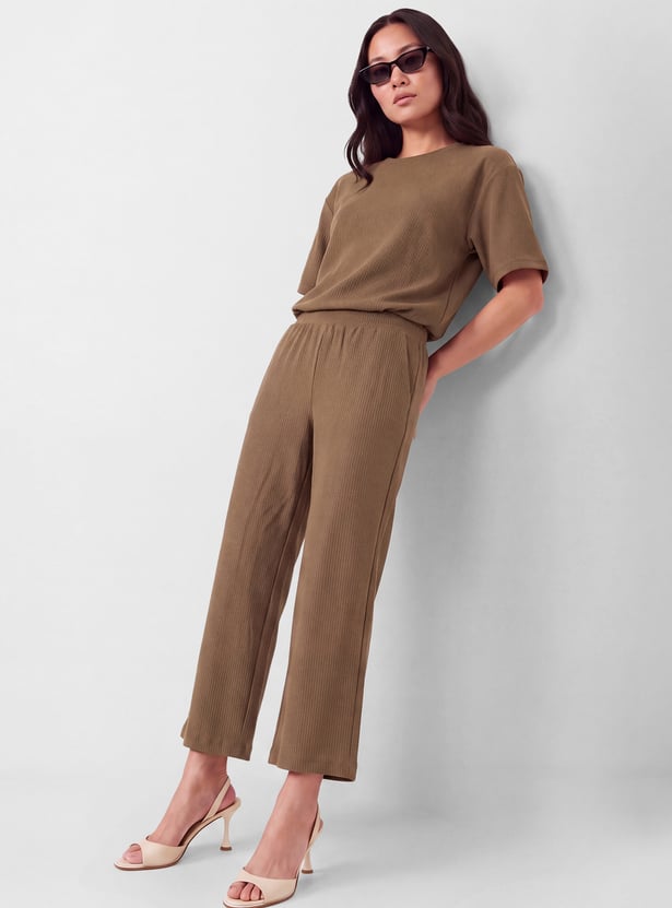 Women Textured Pull-on Pants