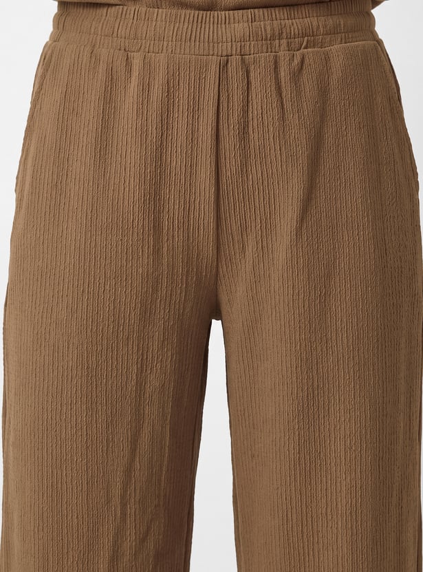 Women Textured Pull-on Pants