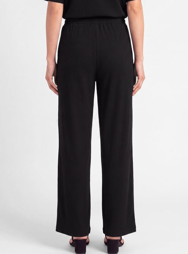 Women Textured Pull-on Pants