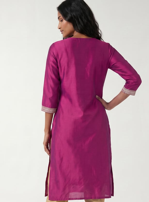 Women Embroidered Straight Kurta