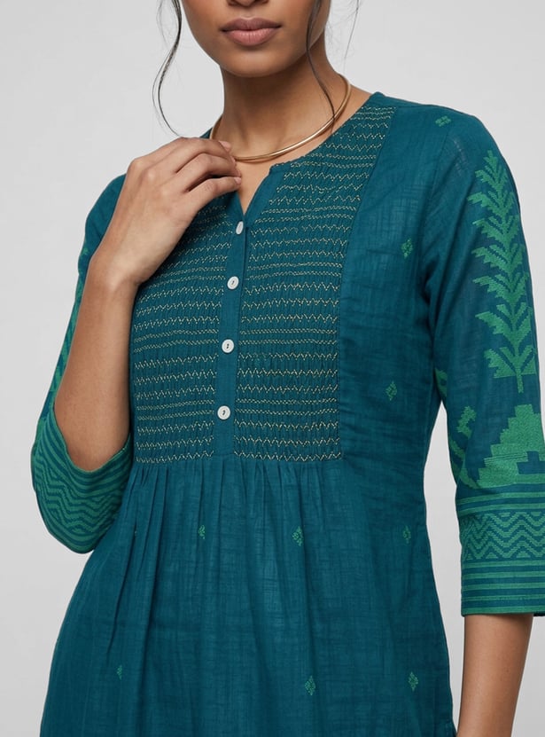 Women Smocked Yoke Straight Kurta