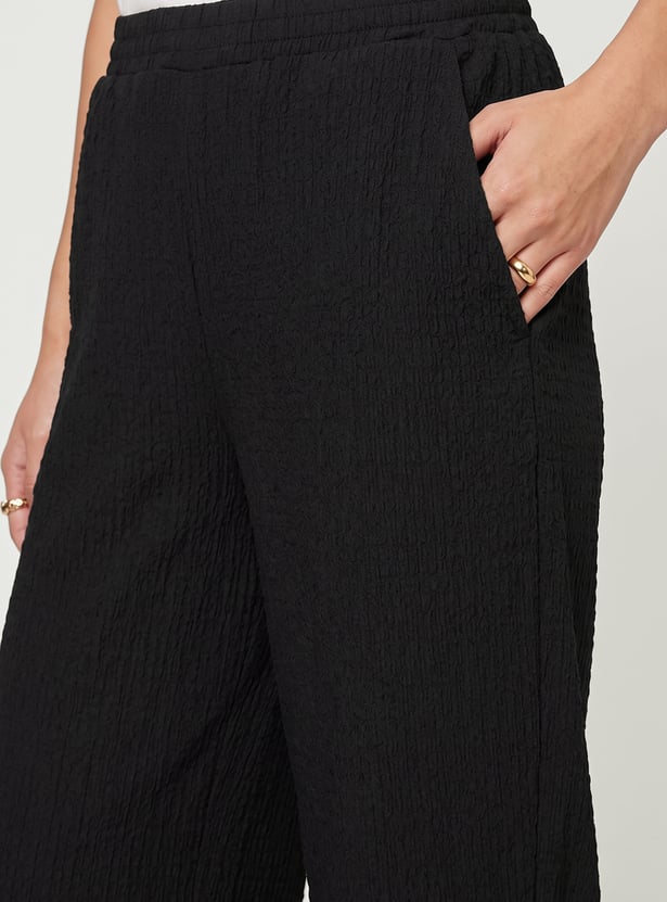 Women Solid Trousers