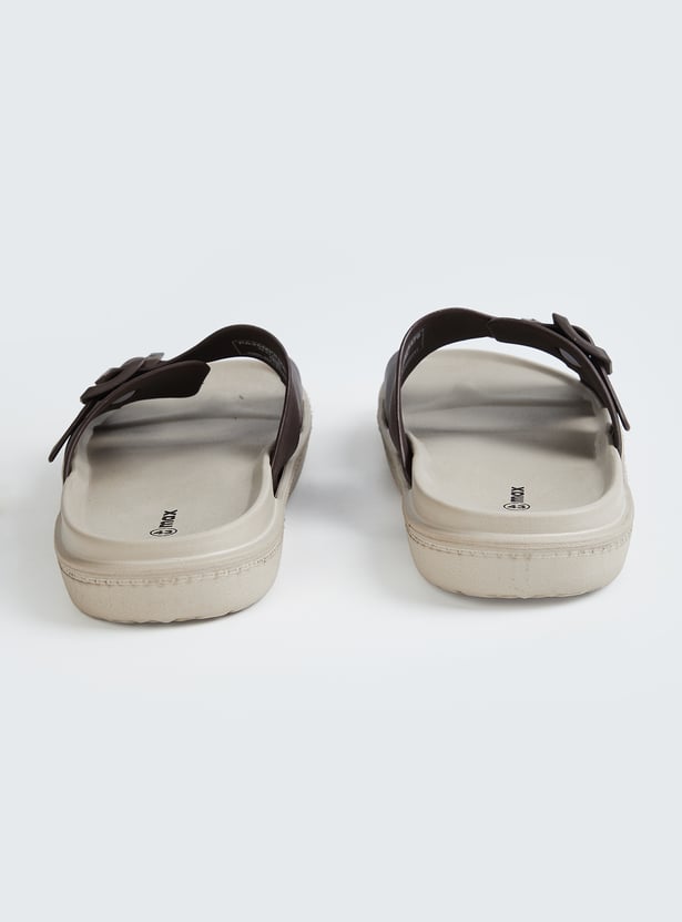 Men Solid Sliders