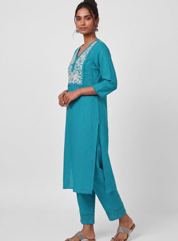 Women Embroidered Straight Kurta Set
