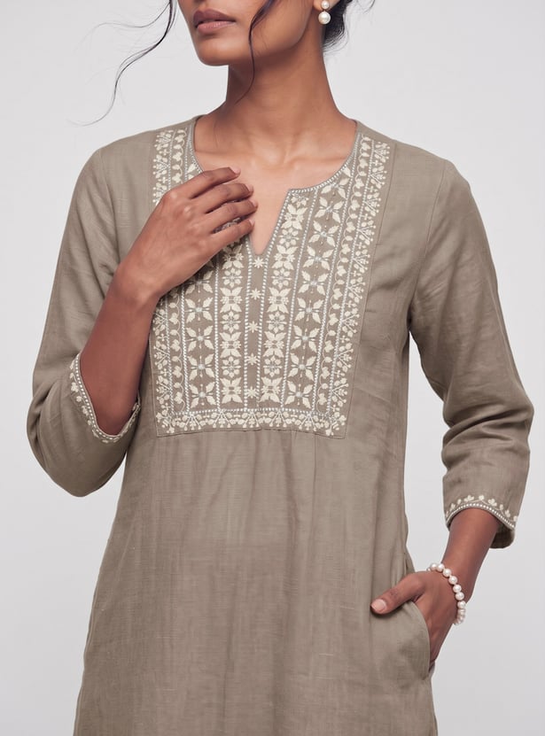 Women Embroidered Straight Kurta Set