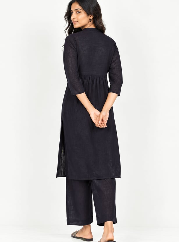 Women Embroidered Straight Kurta Set