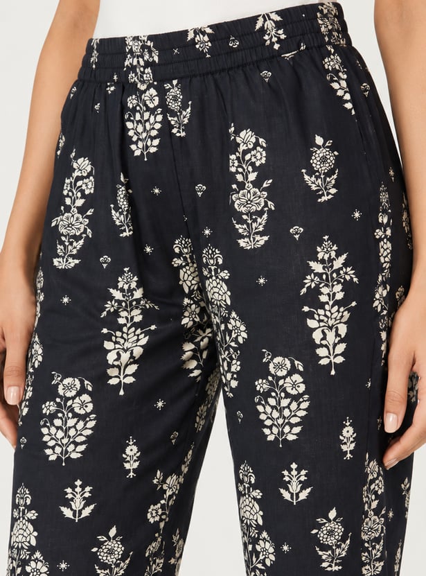 Women Printed Angrakha Kurta Set
