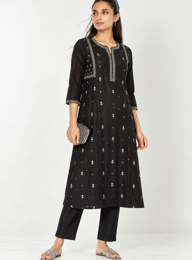 Women Embroidered Straight Kurta Set