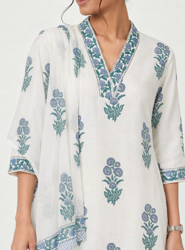 Women Printed Straight Kurta Set