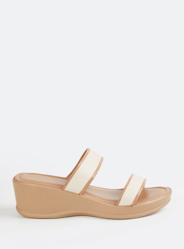 Women Contrast Strap Wedges
