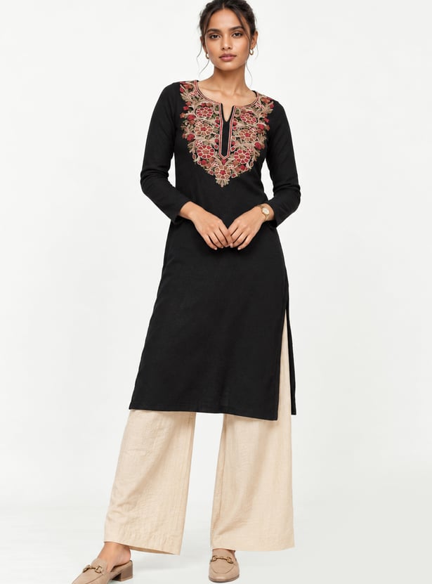 Women Embroidered Straight Winter Kurta