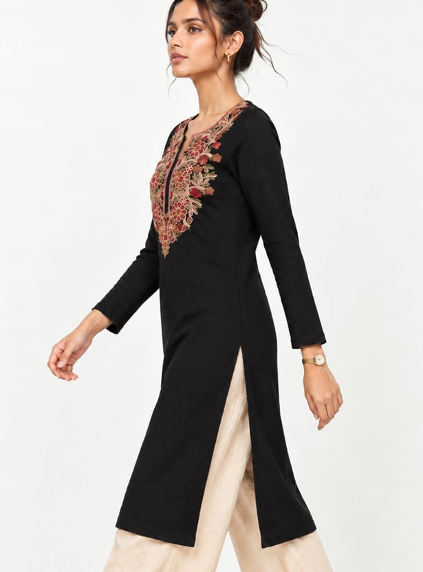 Women Embroidered Straight Winter Kurta