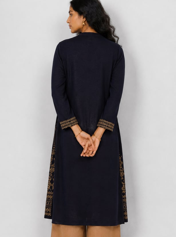 Women Embroidered Straight Winter Kurta