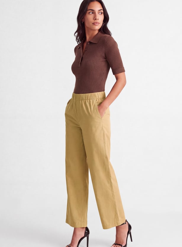 Women Flared Pull-On Pants