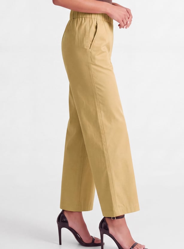 Women Flared Pull-On Pants