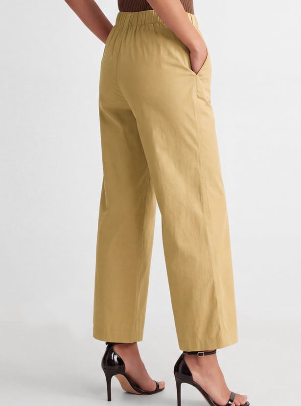 Women Flared Pull-On Pants
