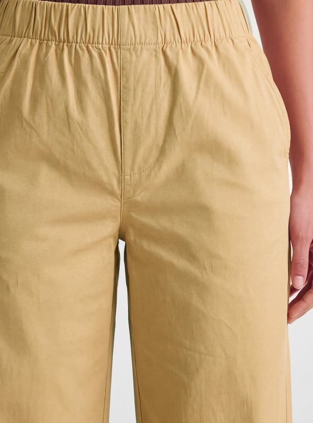 Women Flared Pull-On Pants