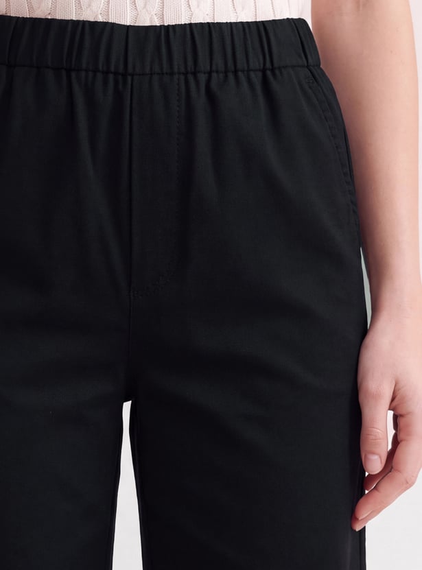 Women Flared Pull-On Pants