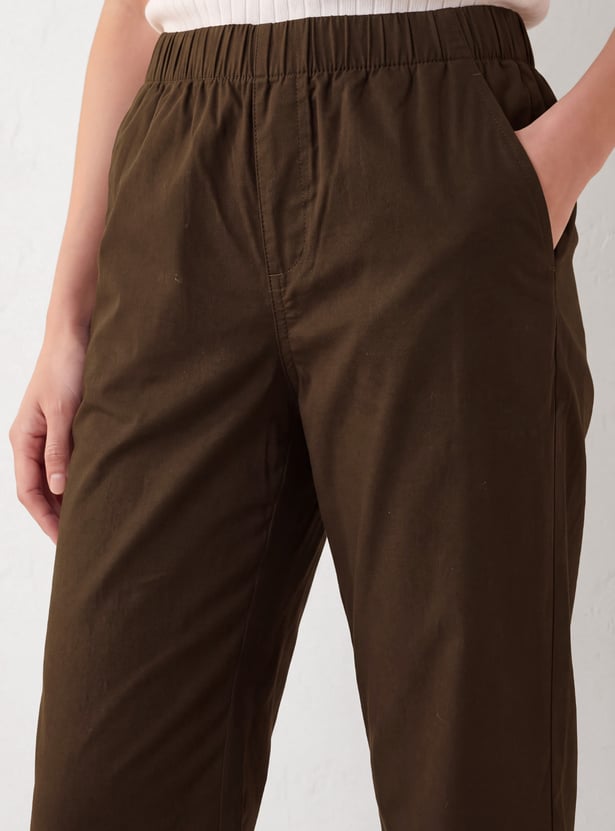 Women Flared Pull-On Pants