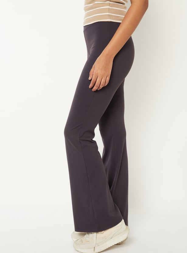 Women Athleisure Flared Tights