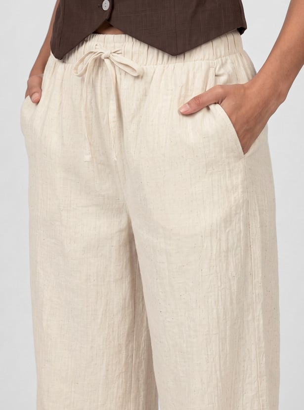 Women Solid Trousers
