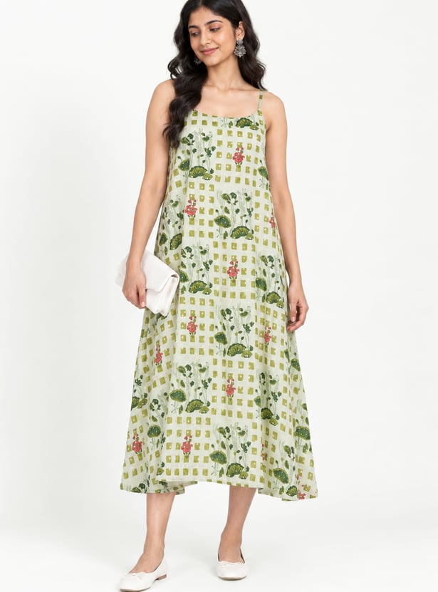 Women Printed Tiered Ethnic Dress with Printed Inner