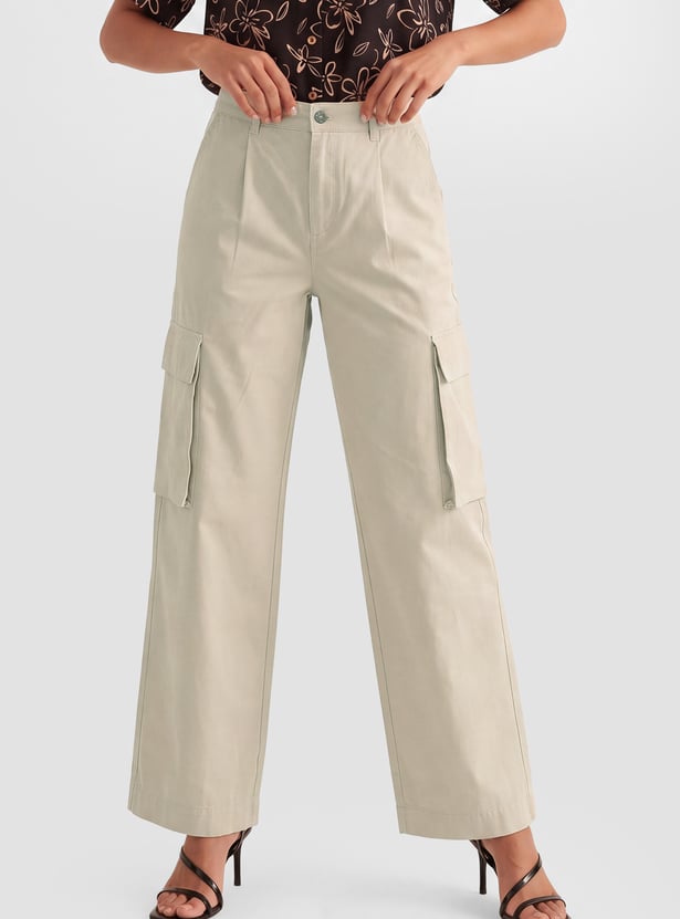 Men Solid Cargo Jeans High Rise