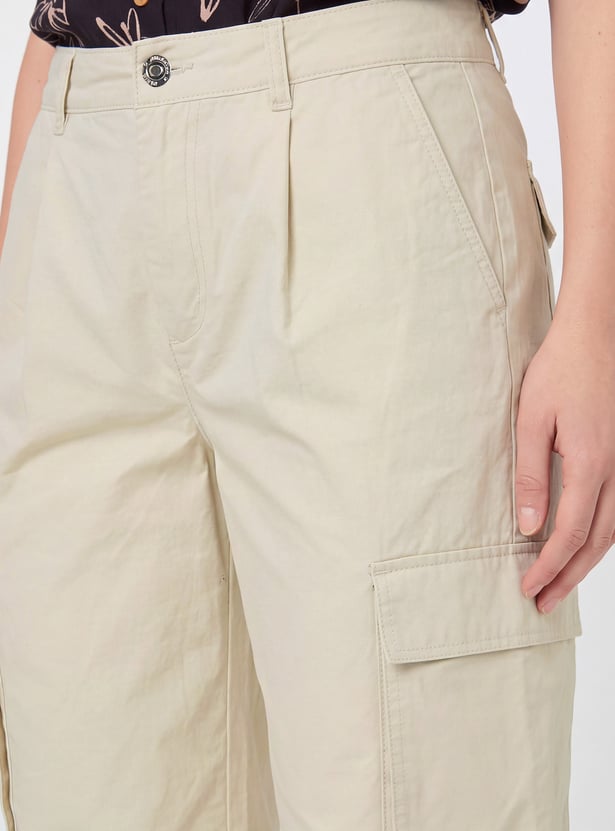 Men Solid Cargo Jeans High Rise