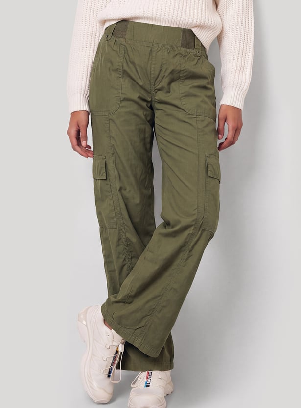 Men Solid Cargo Jeans High Rise