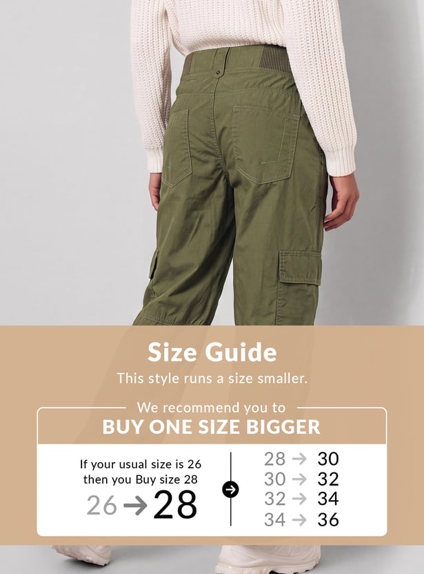 Men Solid Cargo Jeans High Rise