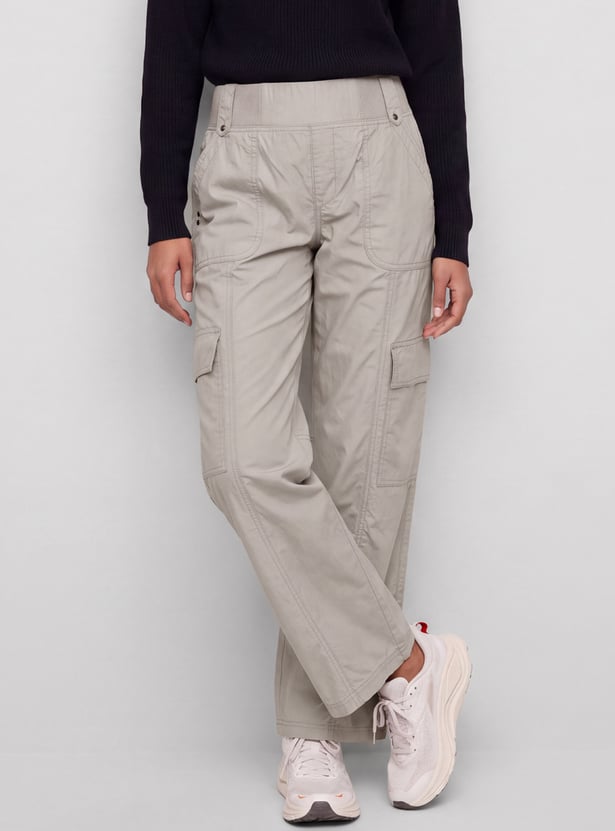 Men Solid Cargo Jeans High Rise