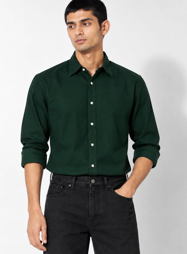 Men Solid Regular Fit Shirt