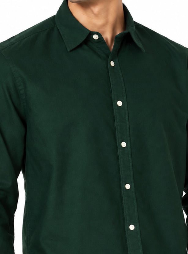 Men Solid Regular Fit Shirt