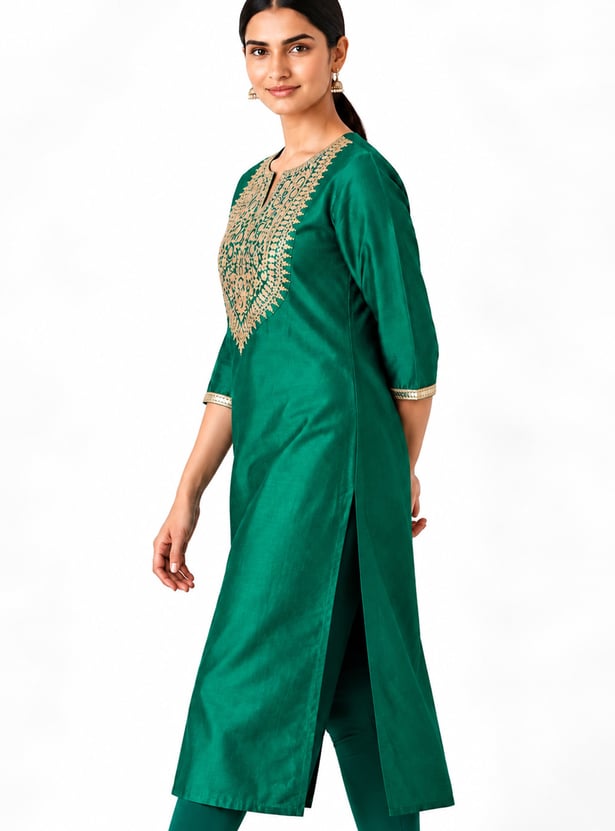 Women Embroidered Straight Kurta