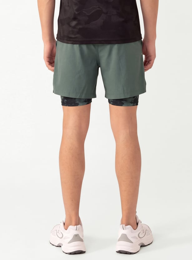 Men Solid Sports Shorts