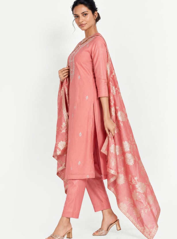 Women Embroidered Straight Kurta Set