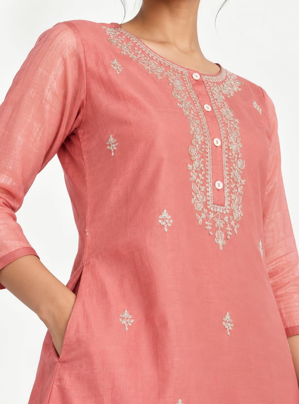 Women Embroidered Straight Kurta Set