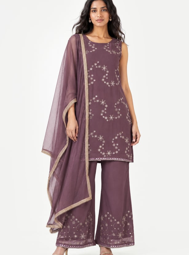 Women Embroidered Straight Kurta Set
