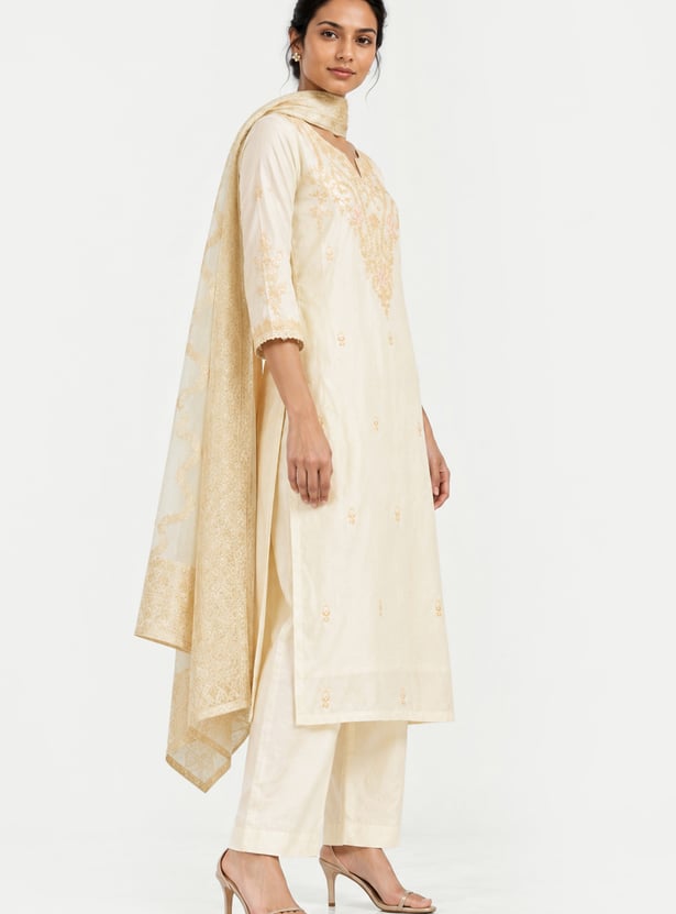 Women Embroidered Straight Kurta Set