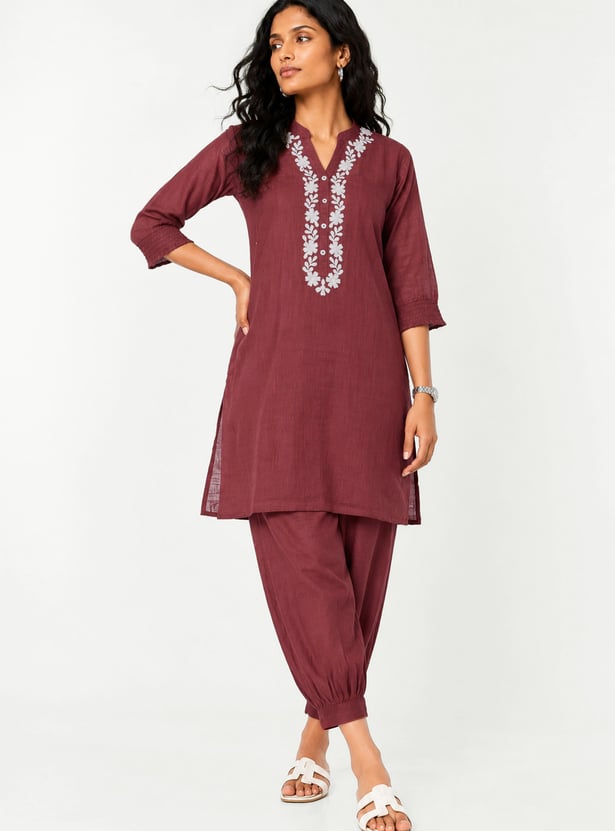 Women Embroidered Straight Kurta Set