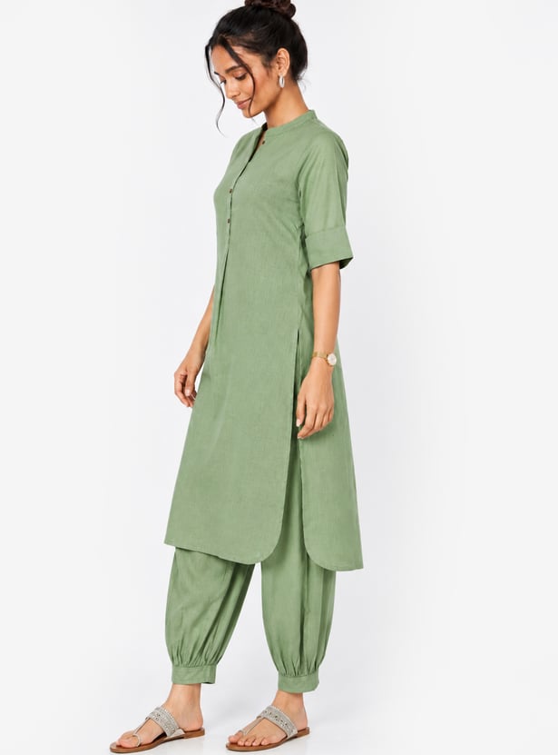 Women Solid Straight Kurta Set